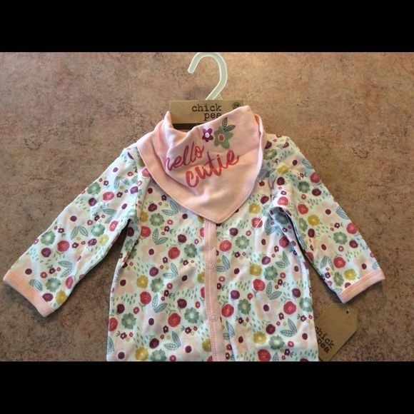 baby girl sleeper & bandana bib set - Picture 4 of 7